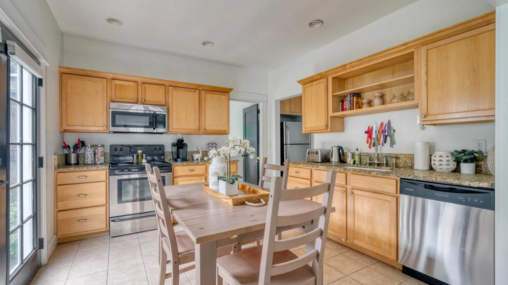 Stay Portland Collection - The Sunnyside Cottage, Local Shops & Nightlife Semesterbostad
