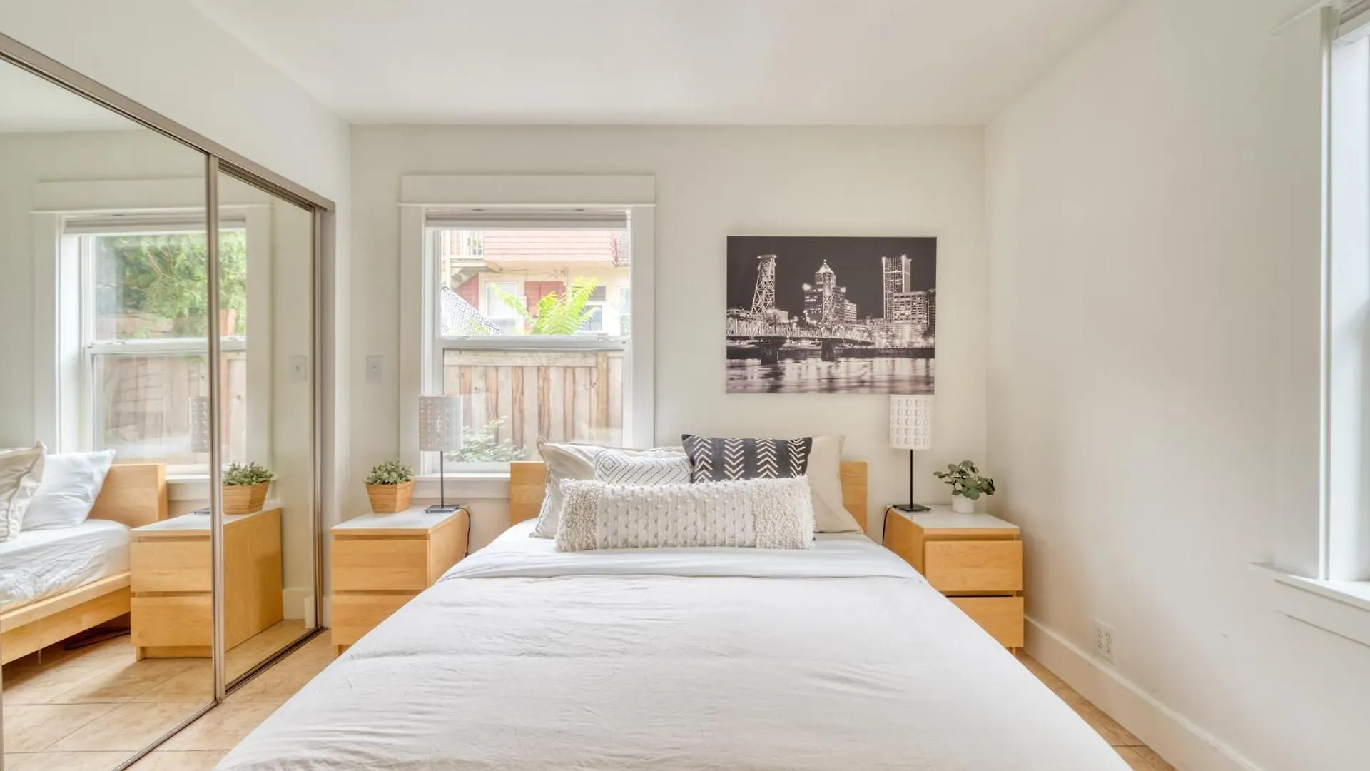 Stay Portland Collection - The Sunnyside Cottage, Local Shops & Nightlife 0*,