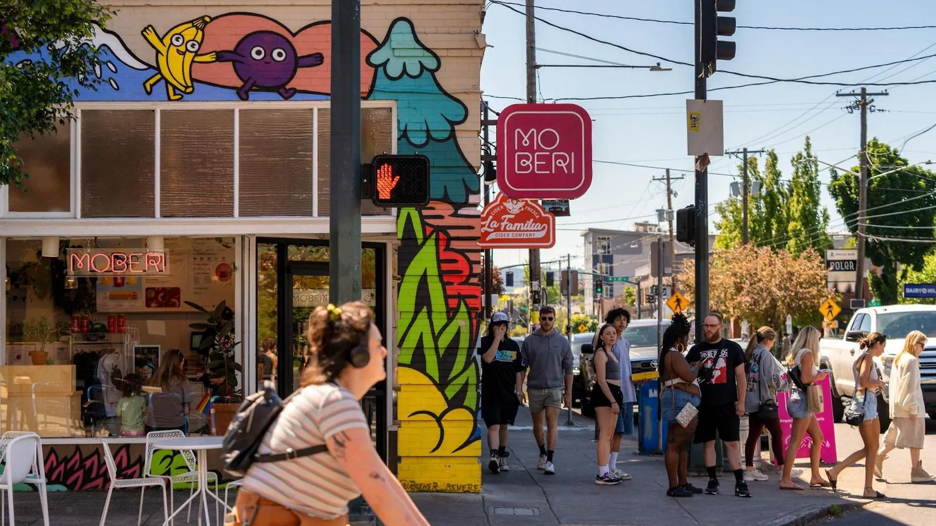Stay Portland - The Sunnyside Cottage, Local Shops & Nightlife